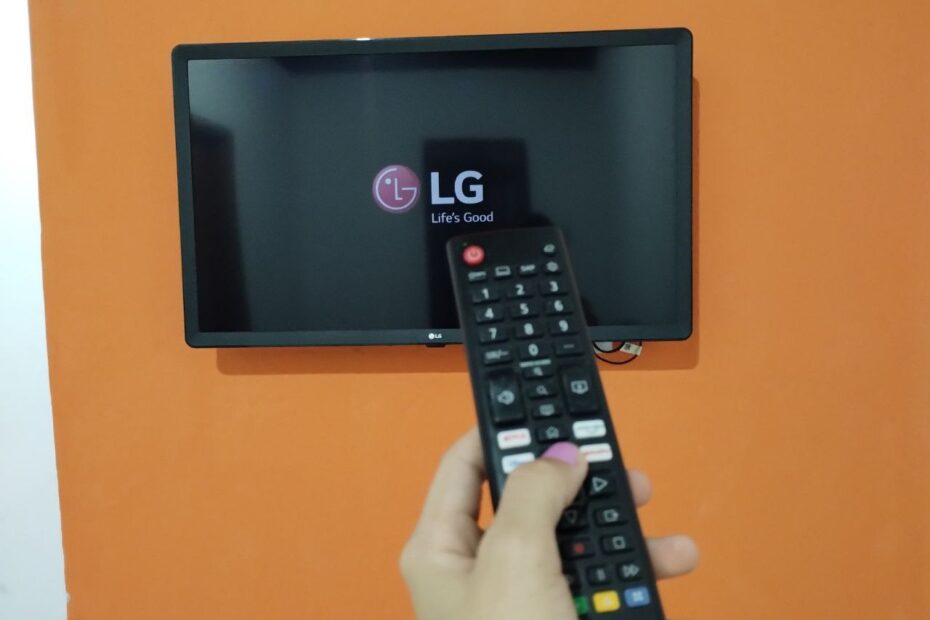 Smart TV LG 32LQ621CBSB.AWZ Presta? Depois de 1 Ano Meio de Uso